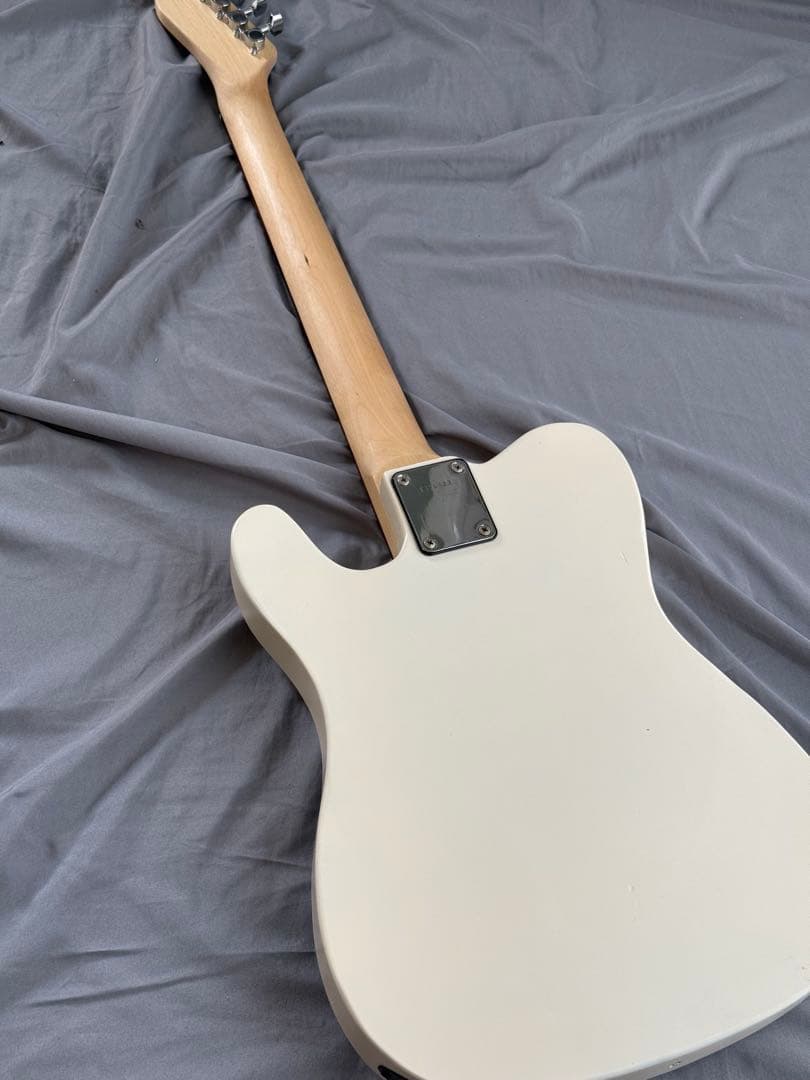 エレキギター テレキャスター　バニラホワイト