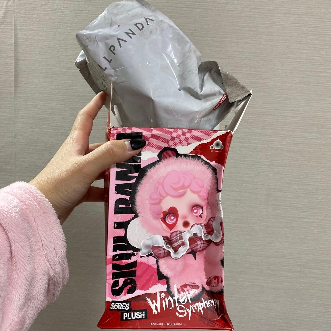 POPMARTスカルパンダWinter Symphonyぬいぐるみ シ