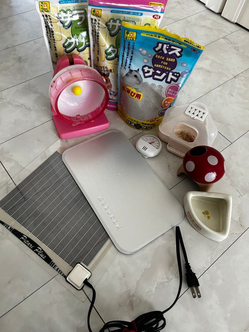 ハムスター飼育セット　小動物用ガラスケージ