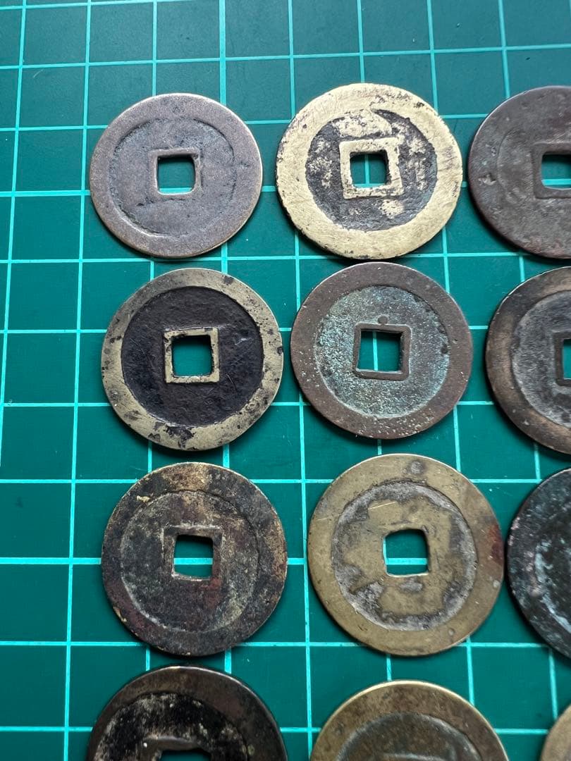 穴銭　中国銭　萬暦通宝　24枚まとめロット