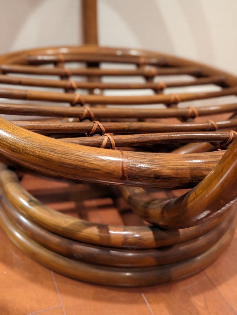 籐のガラステーブル　ラタンガラステーブル　丸テーブル　センターテーブル　丸　円型