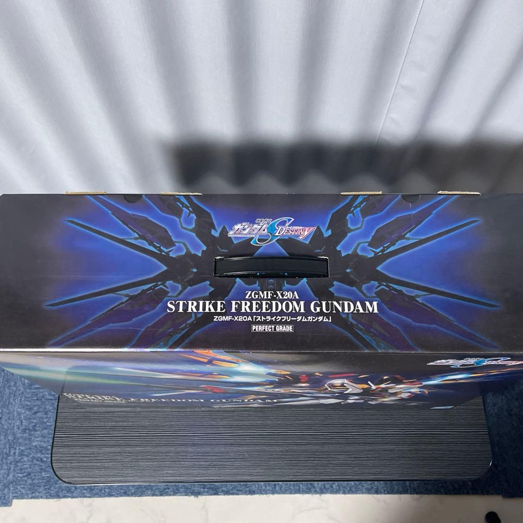 PG 1/60 ZGMF−X20A ストライクフリーダムガンダム(未開封品)