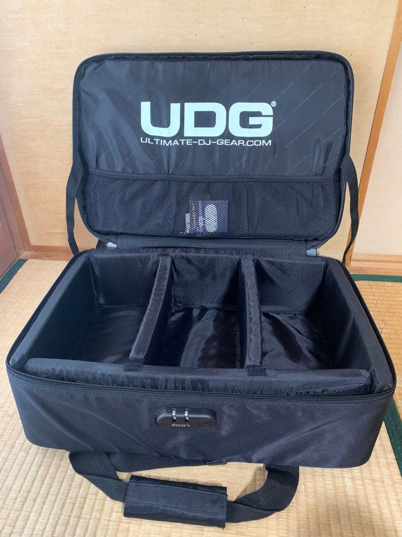 【希少】UDG CD Jewelcase Bag Black　バッグ　キャリー