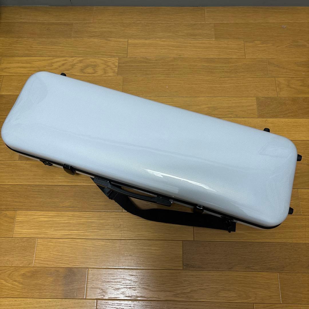 バイオリンケース　カーボンファイバー