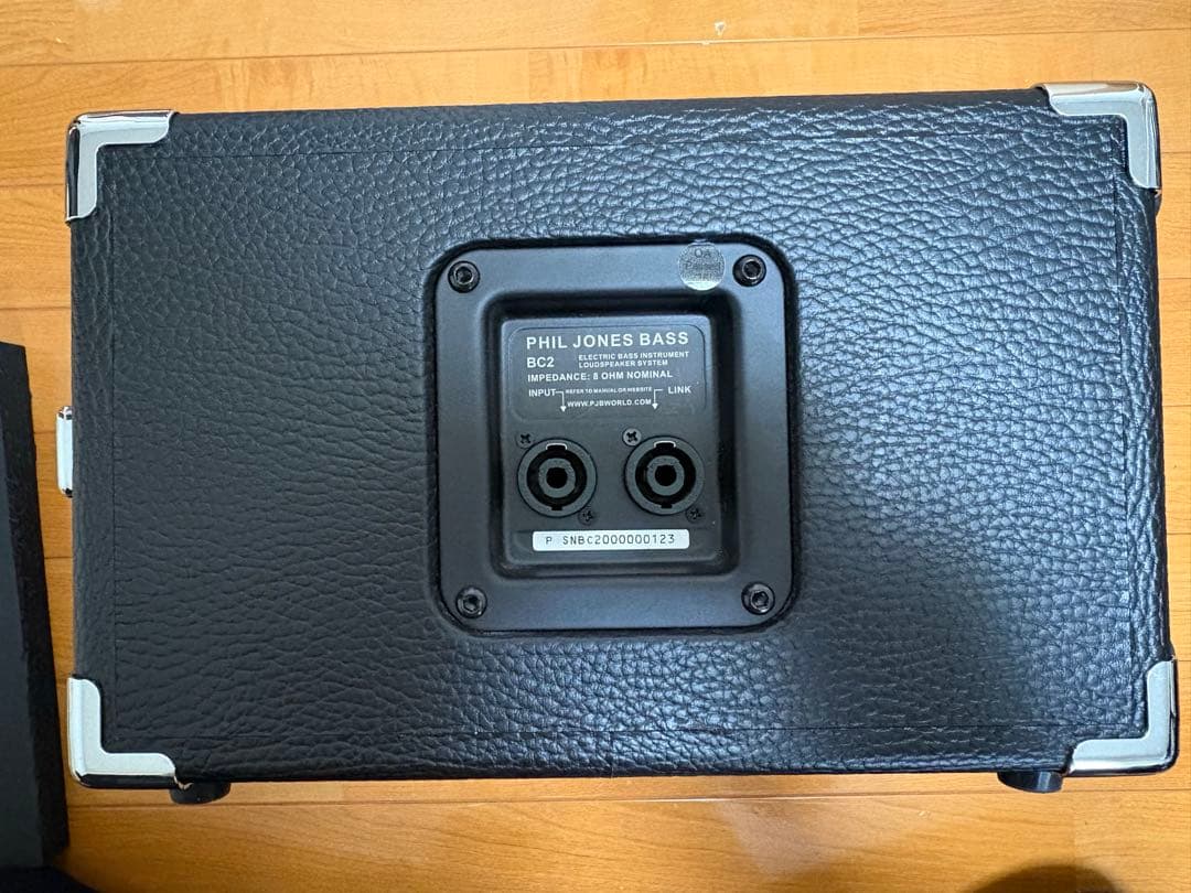 PHIL JONES BASS BC2 ベース用キャビ　スピーカー　PJB