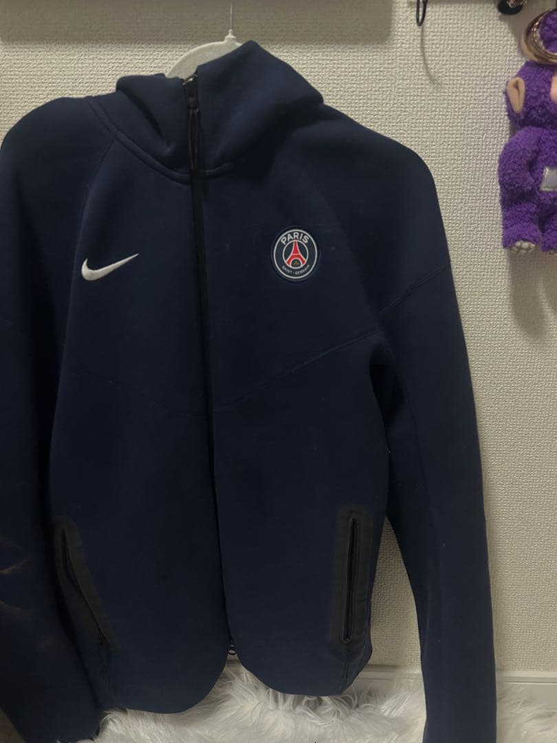 nike paris テックフリース