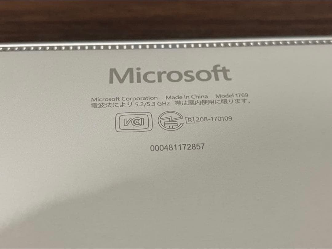 Microsoft Surface Laptop 第1世代
