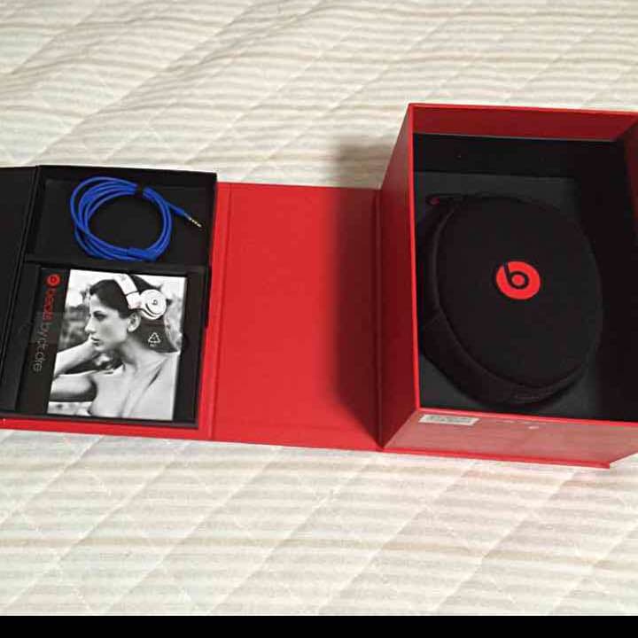 beats solo ヘッドフォン