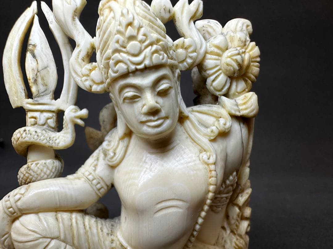 極上　置物　チベット　仏像　天然素材　アンティーク　和彫　置物　骨董　飾り物