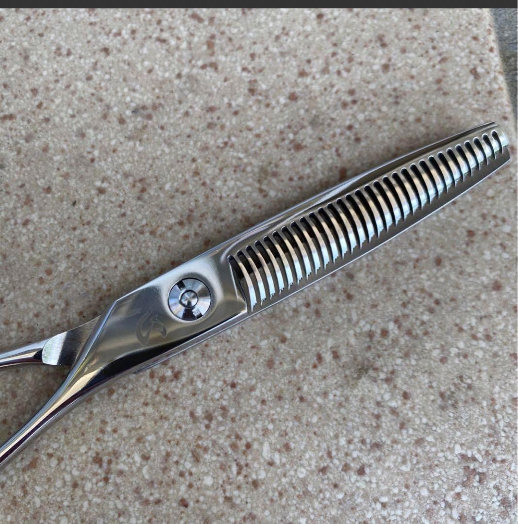 ６インチセニングシザー 45%前後切れ味！抜けの良さ抜群！理美容師専用ハサミ