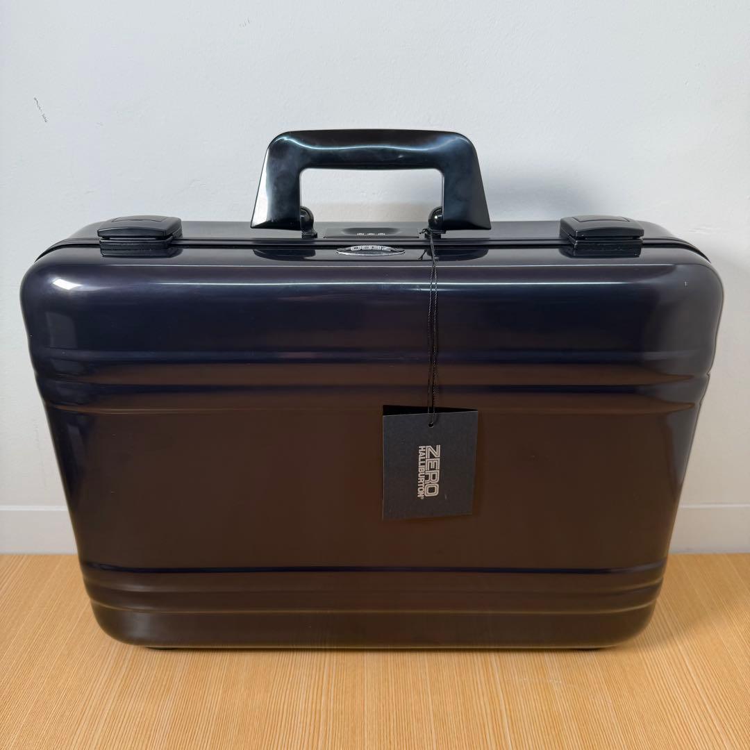 ZERO HALLIBURTON アタッシュケース　紺色　ゼロハリバートン