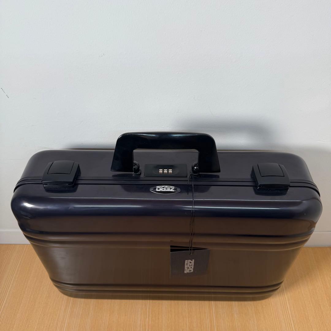 ZERO HALLIBURTON アタッシュケース　紺色　ゼロハリバートン