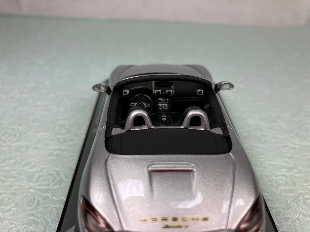 Spark ディーラー品Porsche Boxster e プロトシルバー