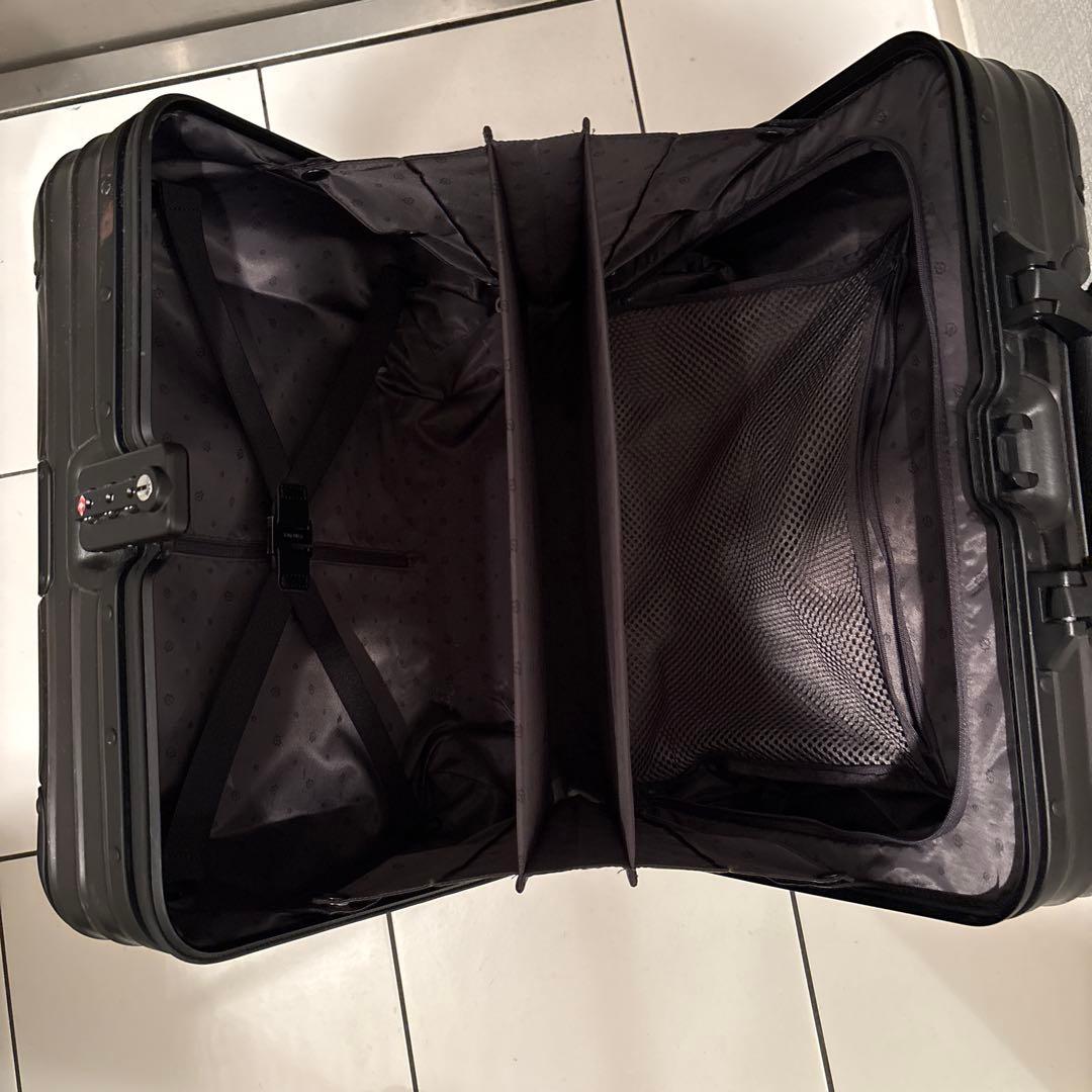 RIMOWA ORIGINAL コンパクト　ブラック キャリーケース　リモワ