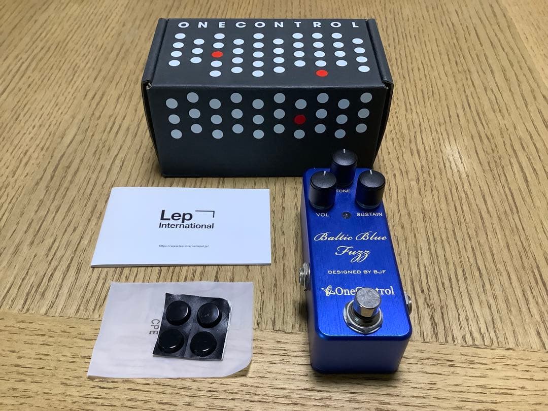 【中古】One Control Baltic Blue Fuzz