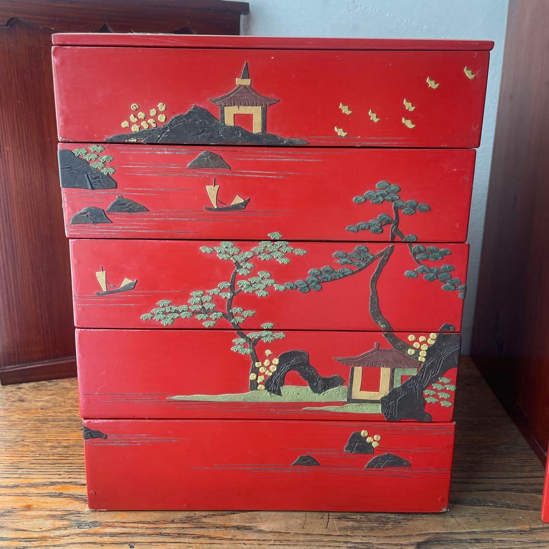 時代物　琉球漆器　重箱　５段　朱塗り　木箱入り　堆錦　東洋骨董　漆器