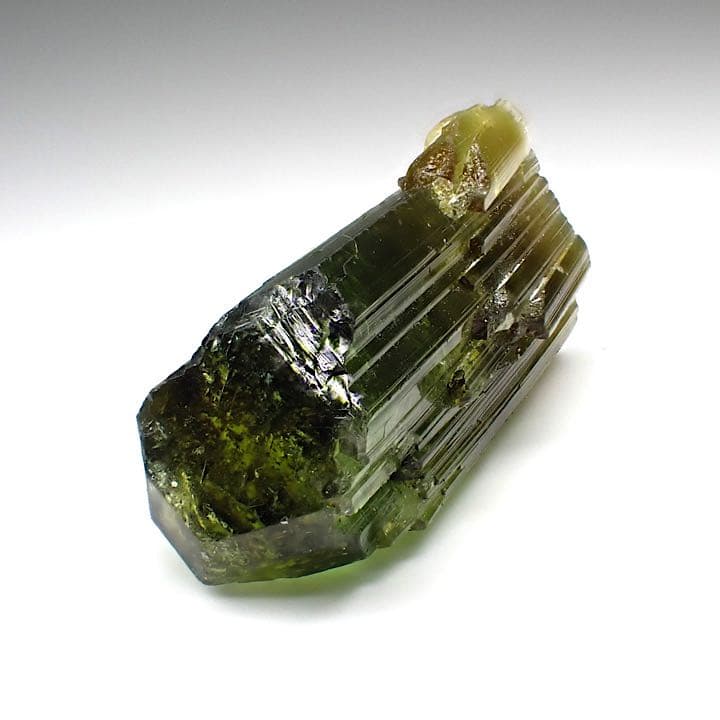 【パキスタン産】グリーントルマリン結晶