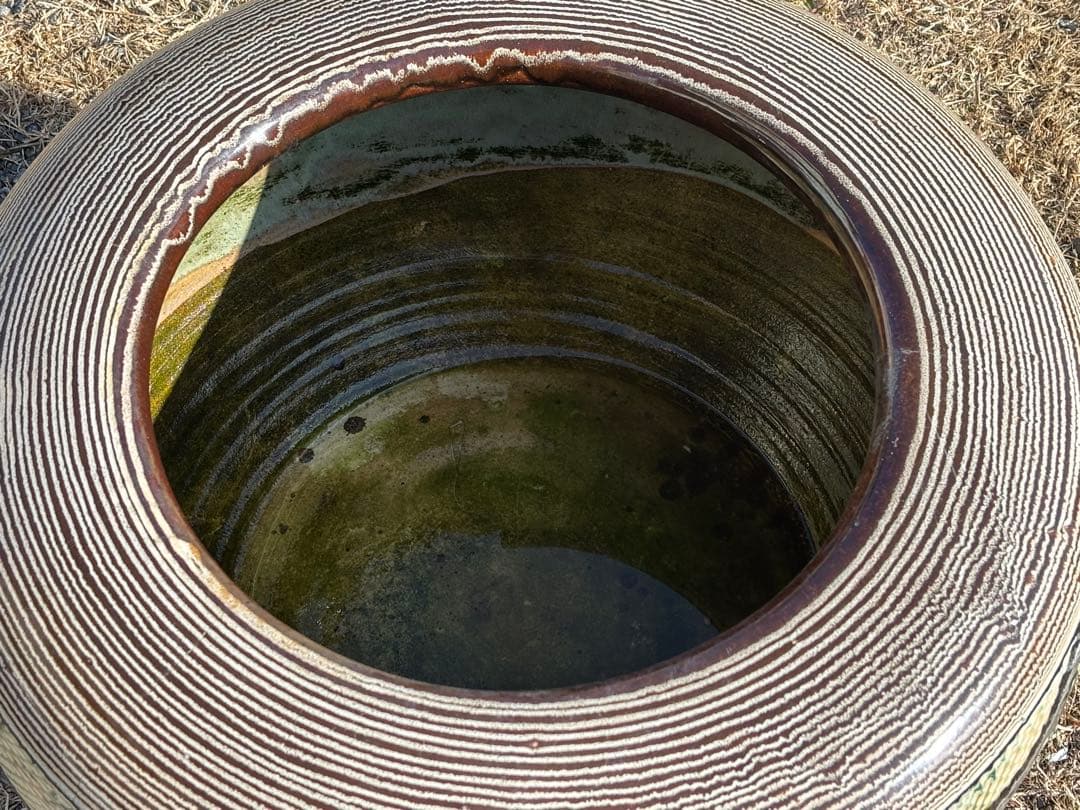 大型火鉢　装飾的な模様の 陶器　昭和初期　昭和レトロ