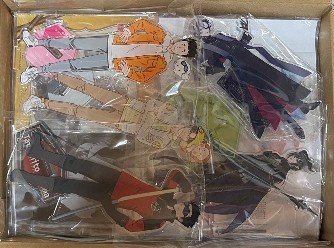 アニメグッズ　アクリルスタンドのみ　まとめ売り　80個以上　一箱限定