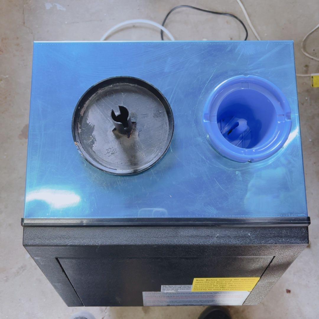 飲食店の即戦力!! 業務用製氷機★自動製氷で大量ストック可能♪