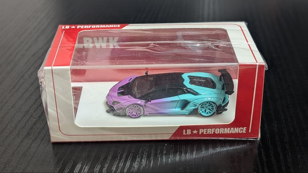 1/64 LBWK ランボルギーニ アヴェンタドール 2.0 LP700 漸變色