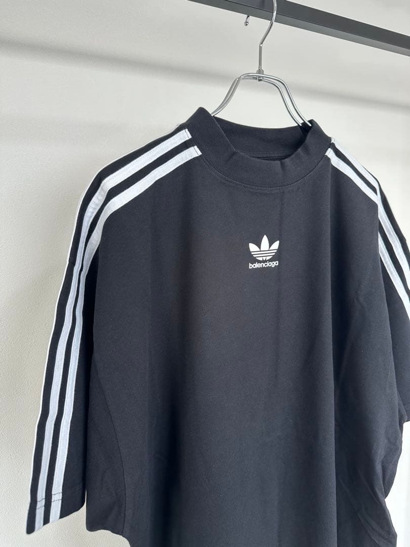 BALENCIAGA×adidas スリーストライプオーバーサイズTシャツ