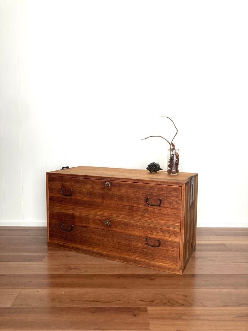 【メンテ済】アンティークの収納棚　ローボード　テレビ台　総桐　引出し2杯