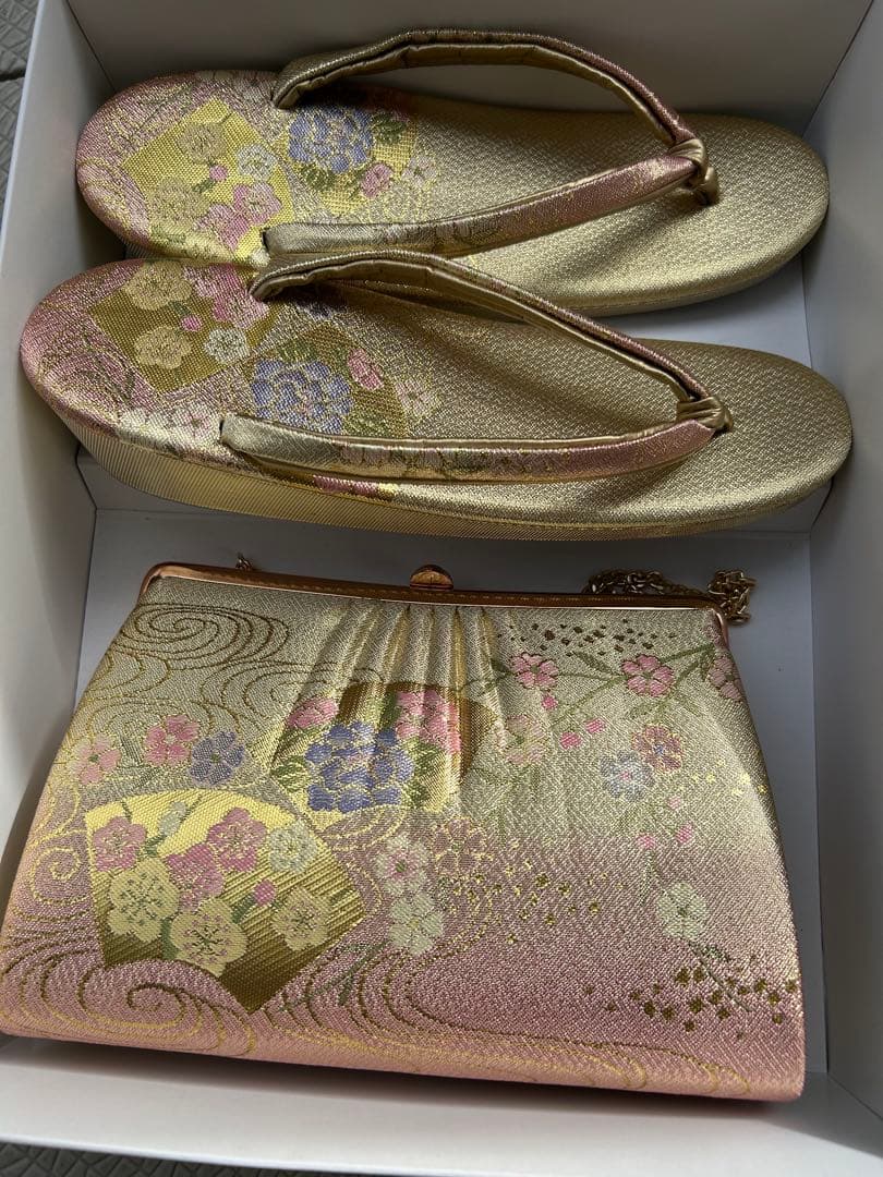 一蔵　黒と赤の薔薇の振袖 草履LLサイズ　フルセット　バッグ　帯　袴