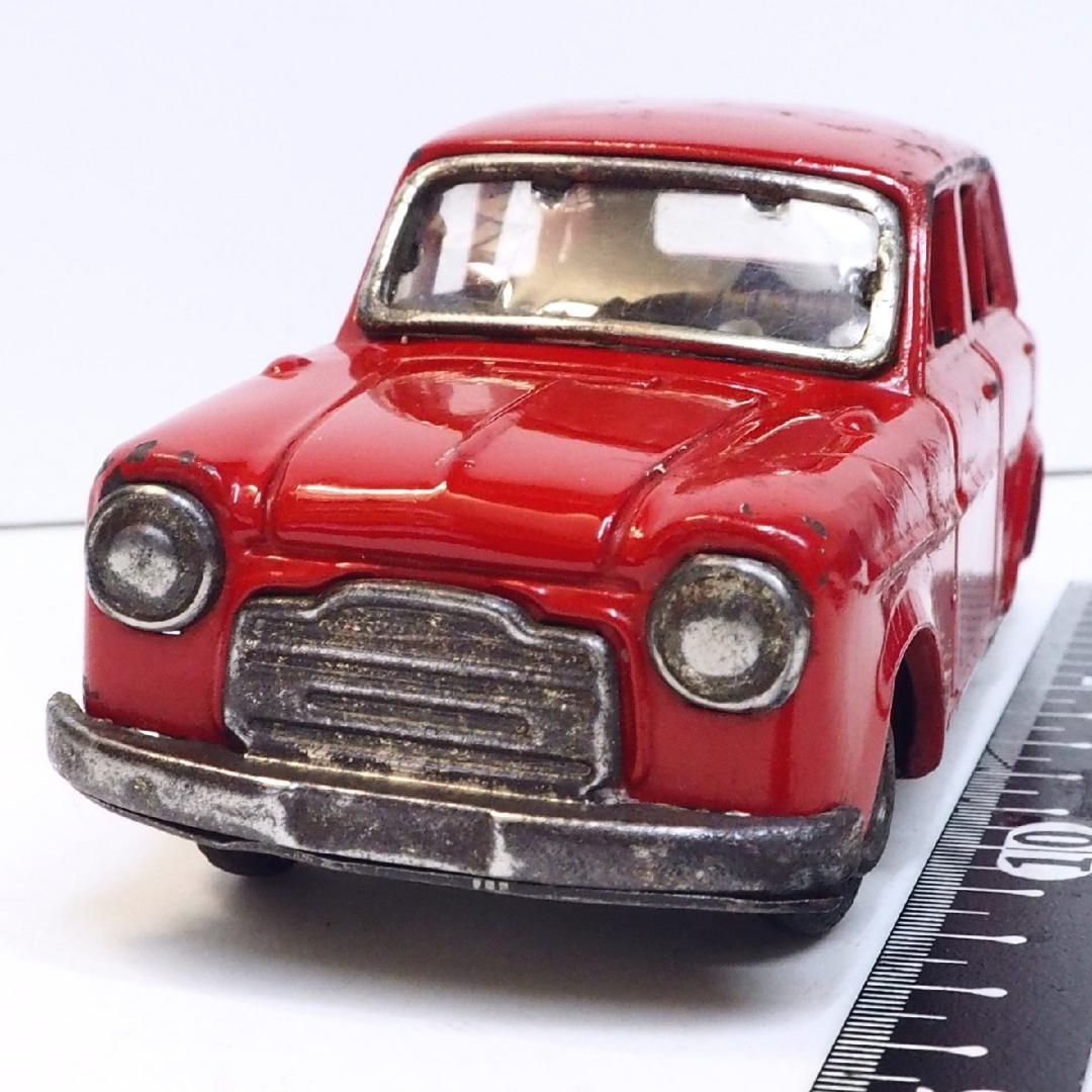 萬代屋【ダットサン セダン1000赤】ブリキtin toy car自動車【箱無】
