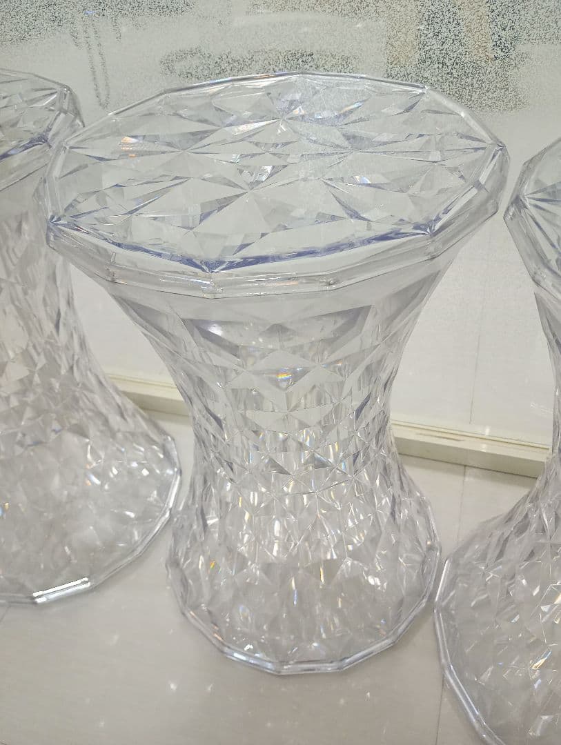 ４脚kartell スツール　クリア ダイヤモンドカット