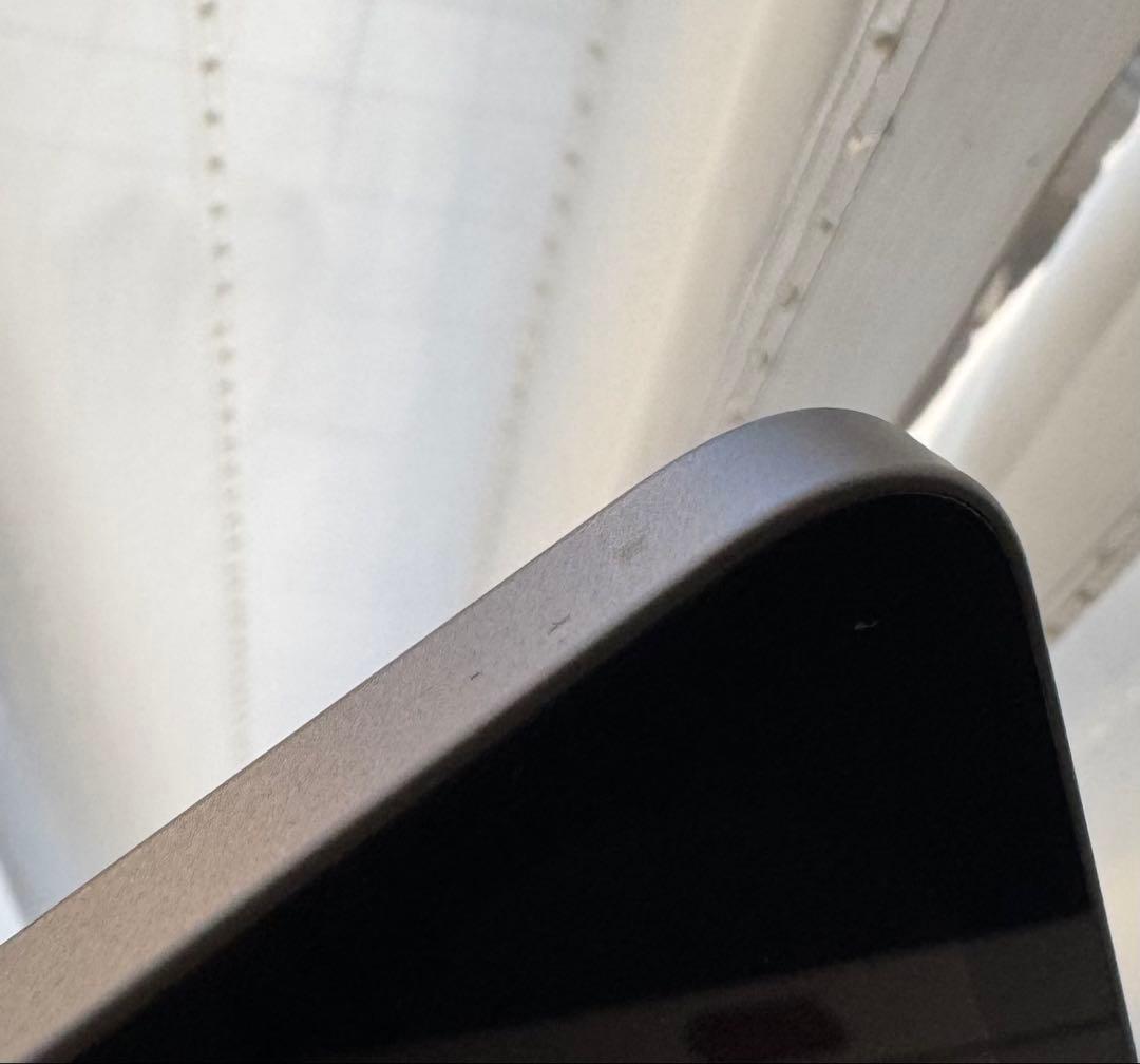 iPad Pro 12.9 インチ 第4世代 +Smart Keyboard