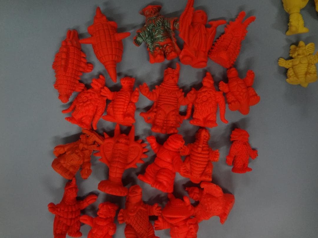 ウルトラマンシリーズ怪獣消しゴム 1980年代もの 　　８０体大量セット