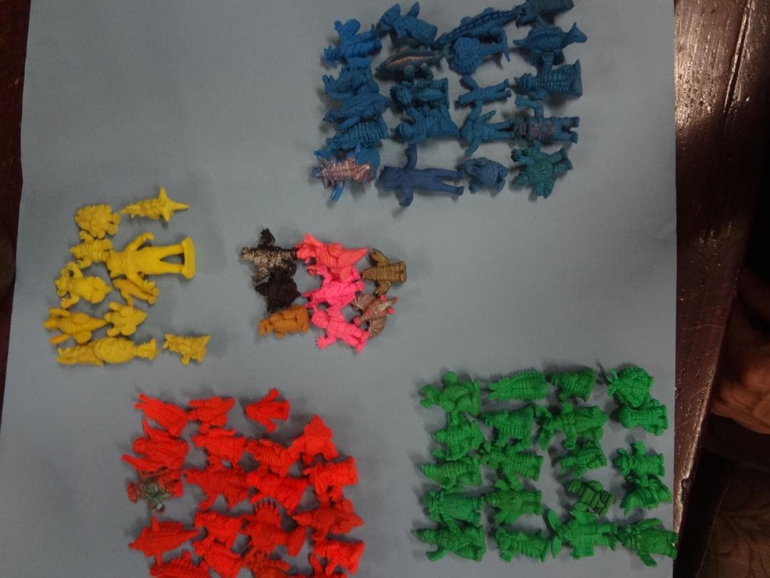 ウルトラマンシリーズ怪獣消しゴム 1980年代もの 　　８０体大量セット