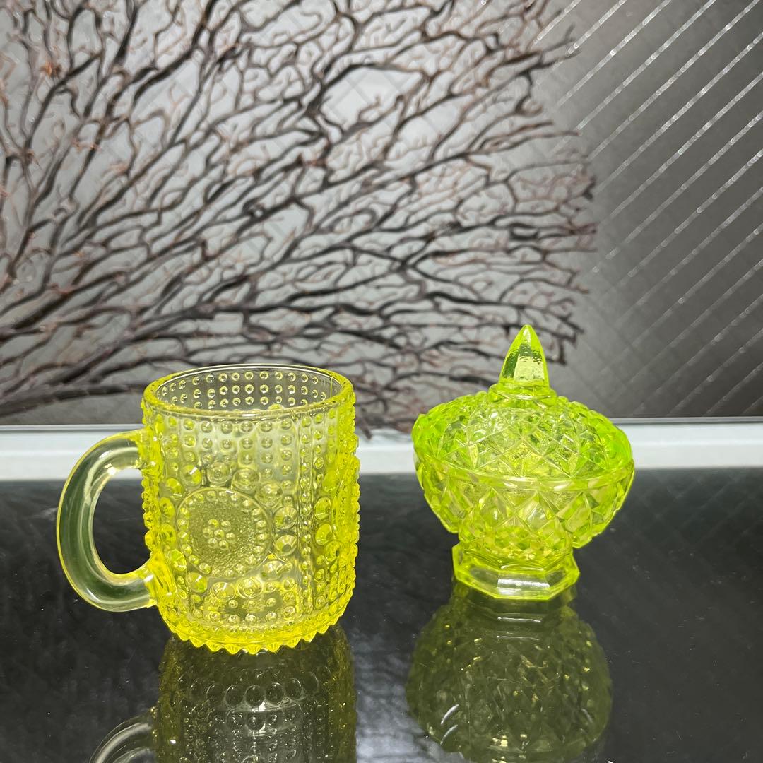 骨董　時代ガラス　フィンランド　グラッポニア マグカップ　ウランガラス１客④