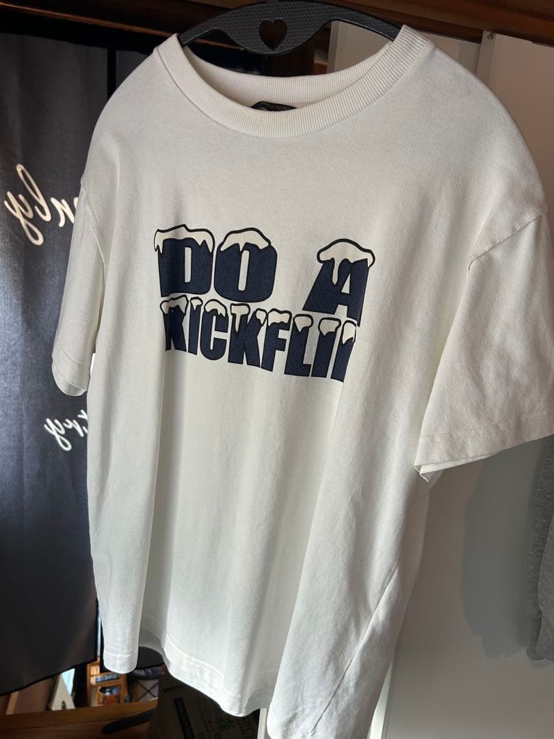 Louis Vuitton DO A KICKFLIP Tシャツ