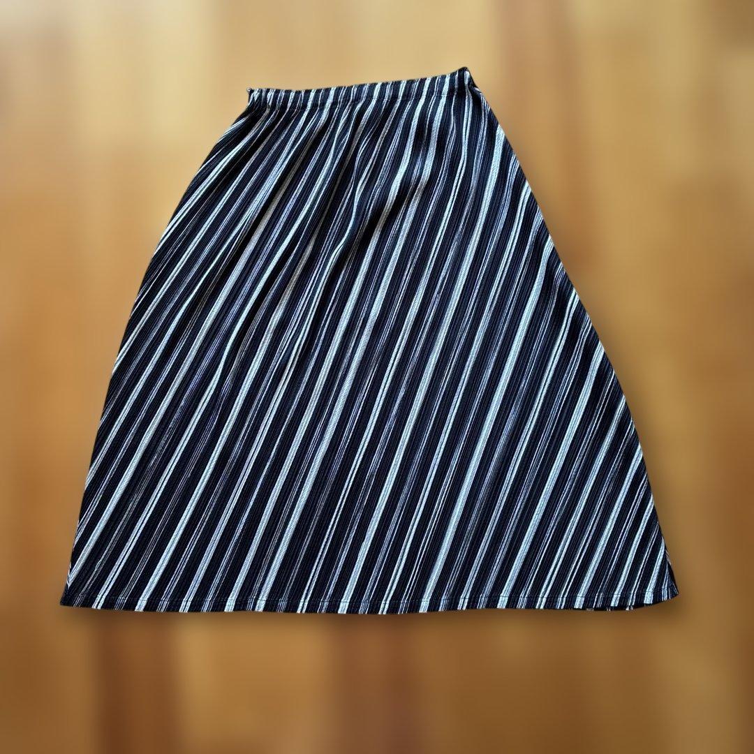 プリーツプリーズ　ゴムスカート