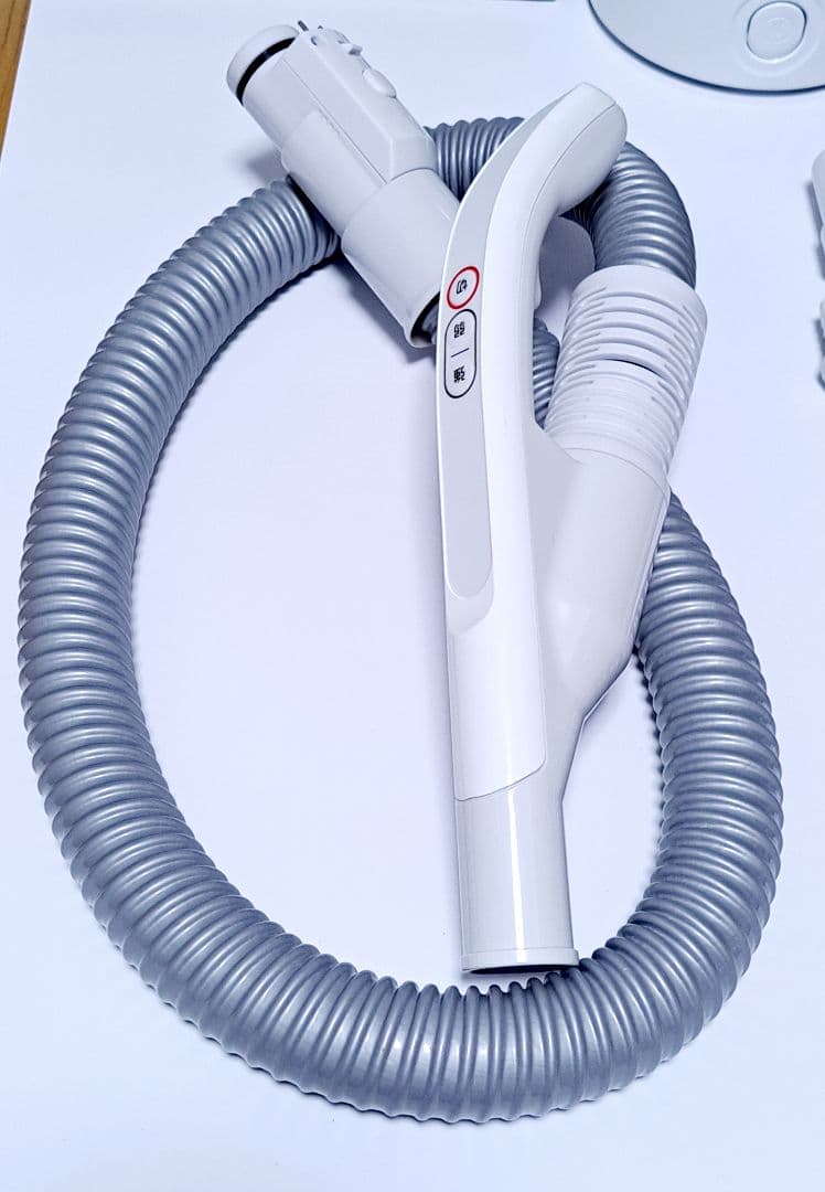 アイリスオーヤマ軽量紙パッククリーナーIC-BTA4-P