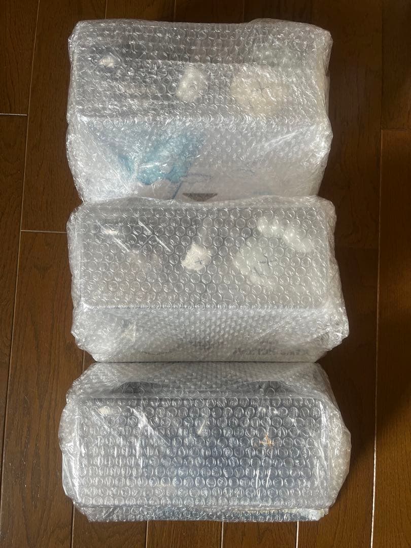KAWS Holiday Japan 3色セット　新品未開封