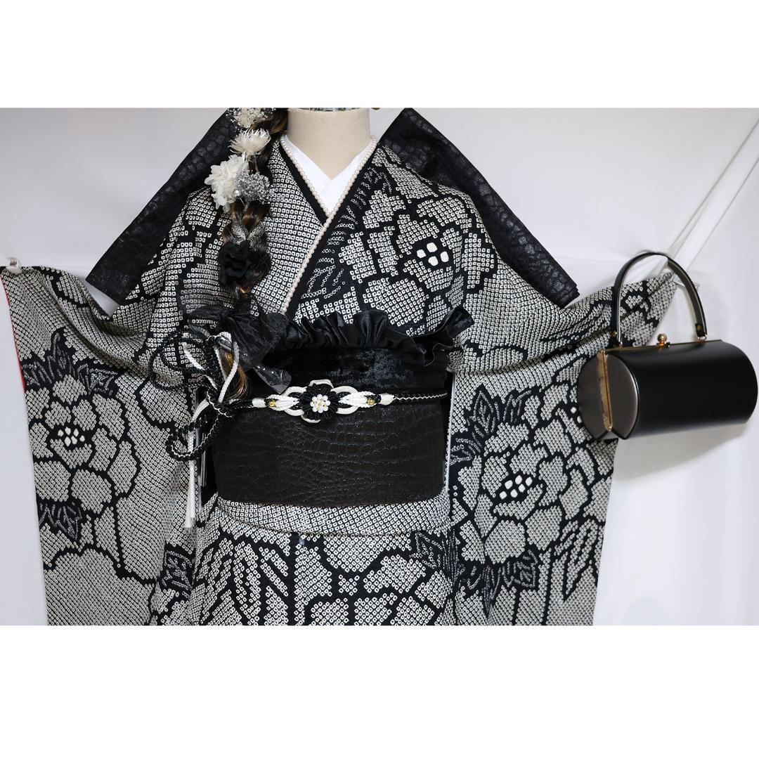 人気総絞り！◆振袖と帯の２点セット！ 小柄な方に・丈152cm ◆黒SD08