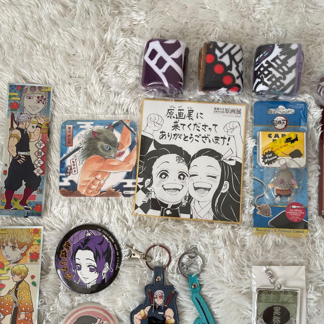 ☆☆鬼滅の刃・フィギュア・マスコット・缶バッジ等☆まとめ売り☆☆