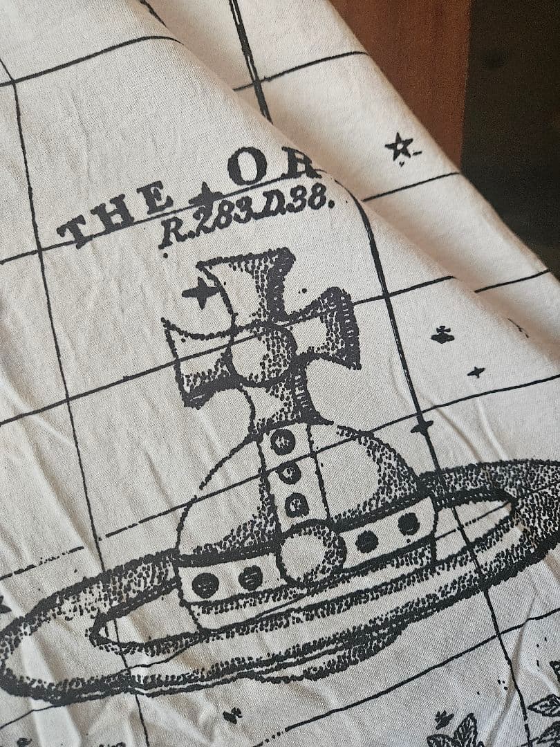 【入手不可】Vivienne Westwood 星座 ビッグTシャツ 希少