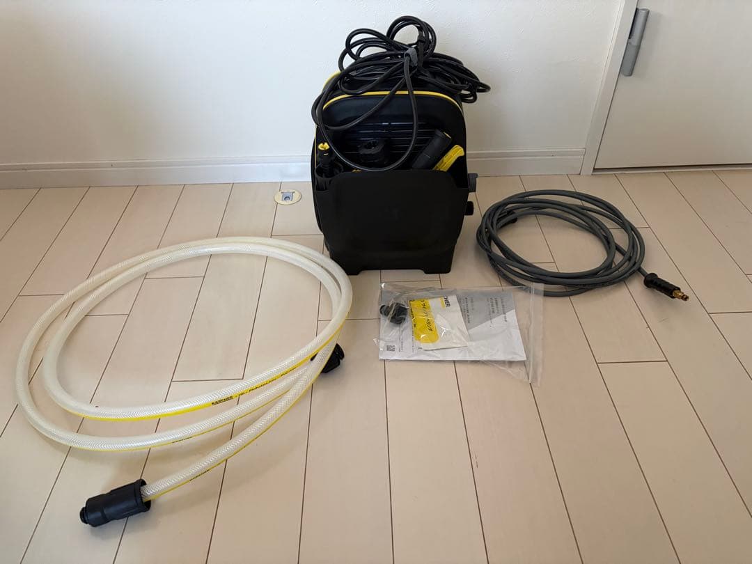 KÄRCHER k-mini高圧洗浄機本体 コンパクト付属品付き