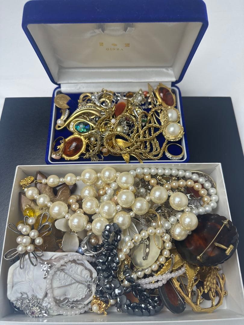 尾*る様 遺品整理　刻印あり アクセサリー　イミテーションまとめ　約826g