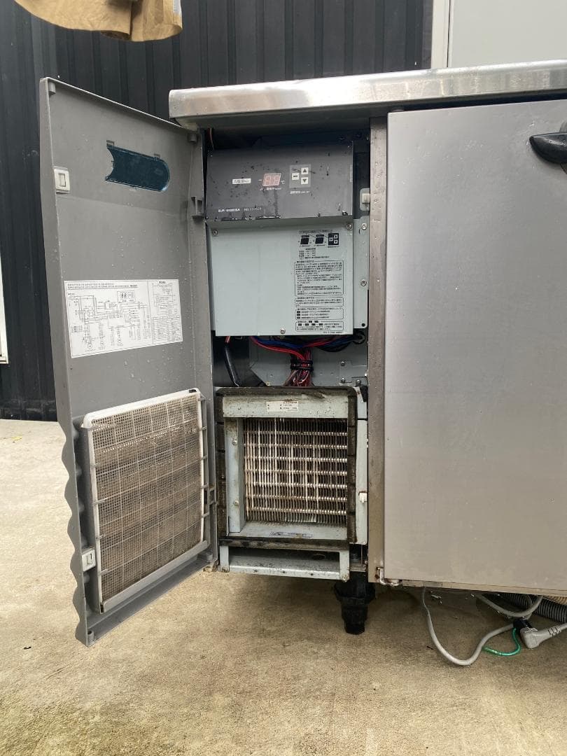 台下冷蔵庫　1200ｘ600ｘ850　2012年製　ＳＡＮＹＯ　中古