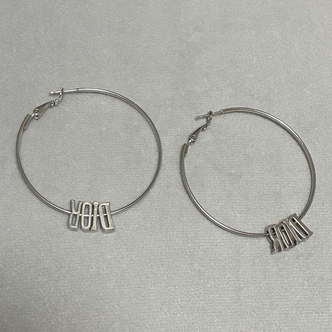 フープピアス　Dior シルバー