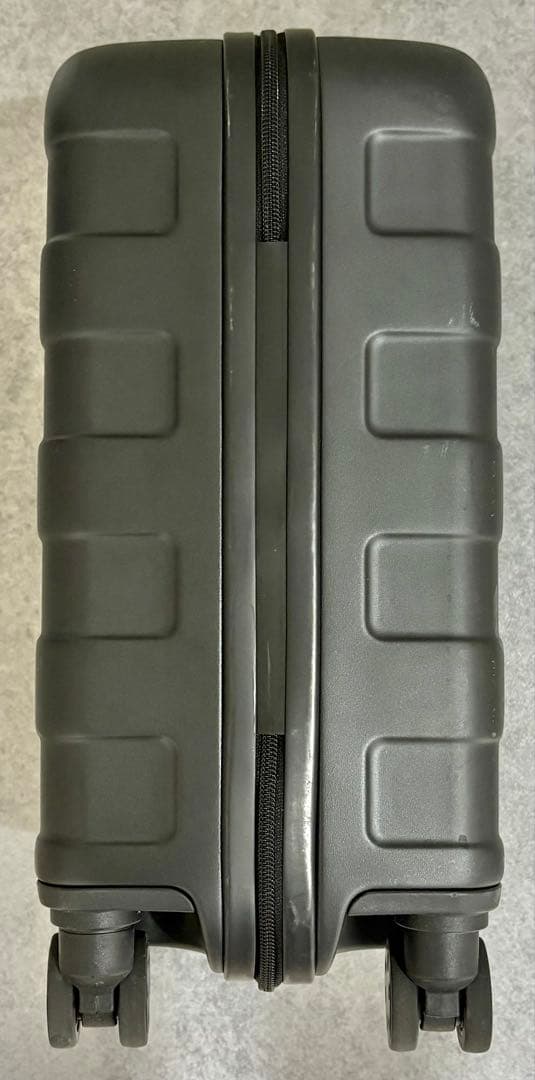 無印良品 バーを自由に調節できる ハードキャリーケース（２０Ｌ）