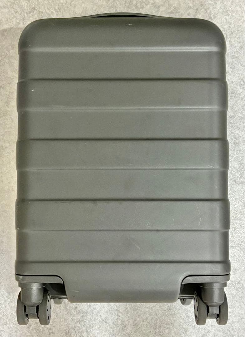 無印良品 バーを自由に調節できる ハードキャリーケース（２０Ｌ）