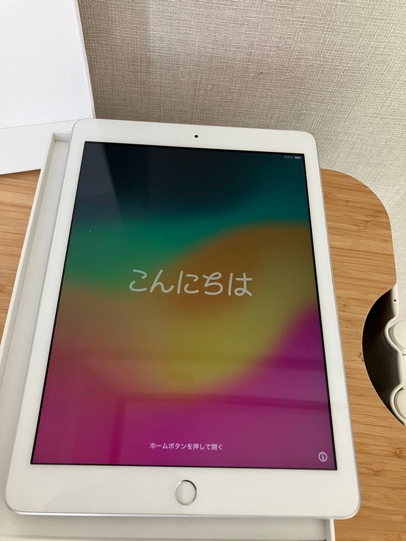 iPad 第6世代 32GB シルバー
