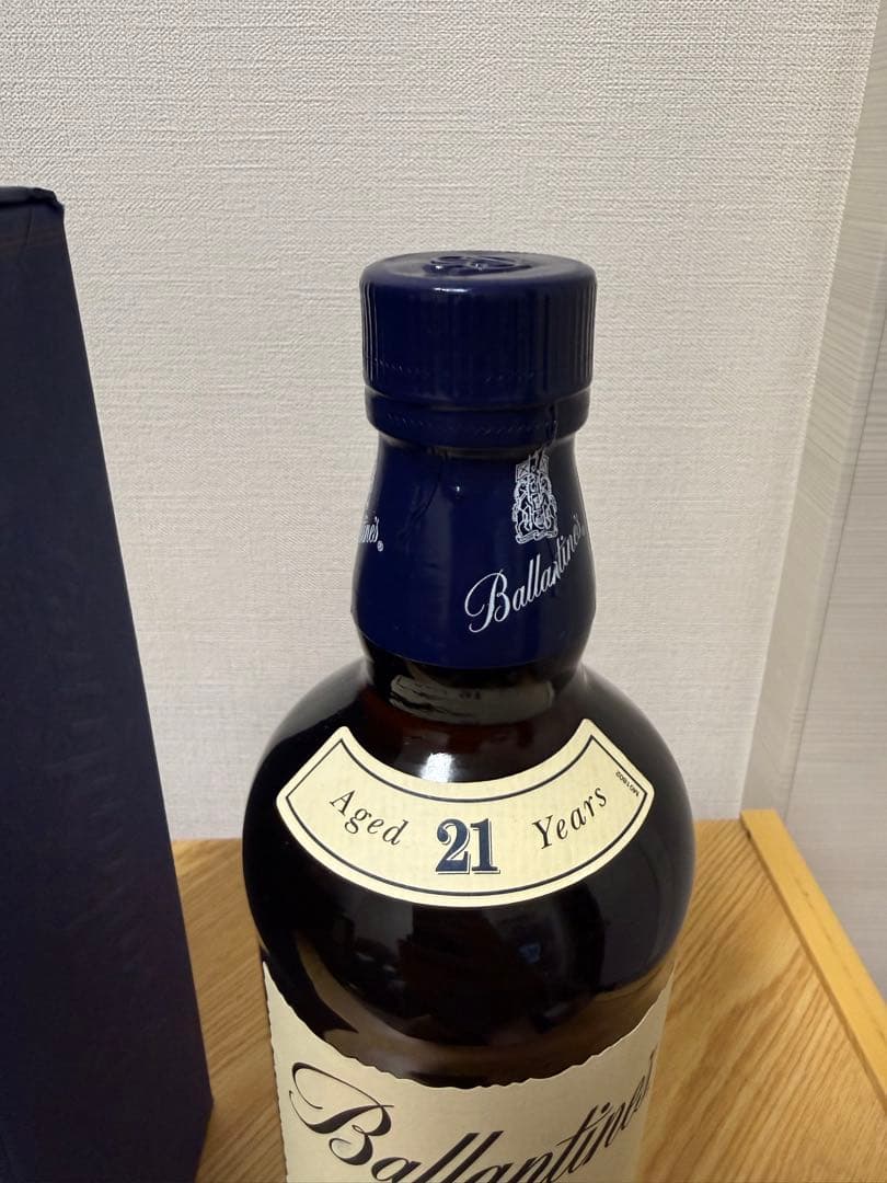バランタイン 21年/ Ballantine AGED 21 YEARS