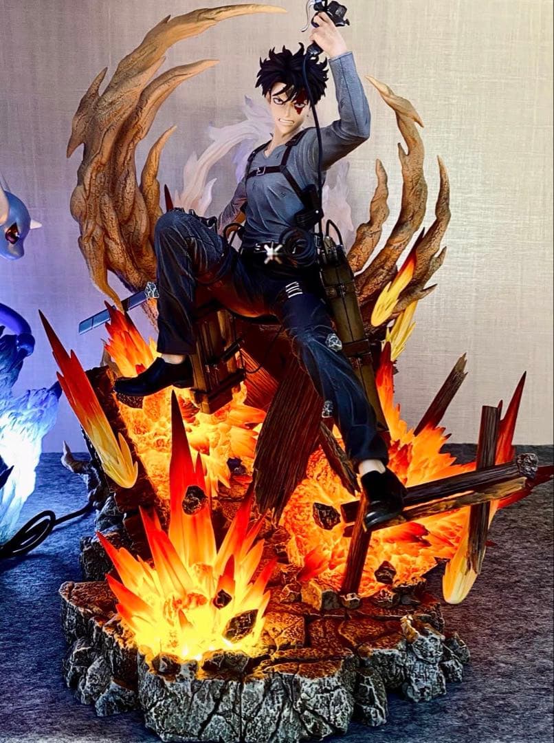 進撃の巨人 ① リヴァイ·アッカーマン ガレージキット ガレキ スタチュー